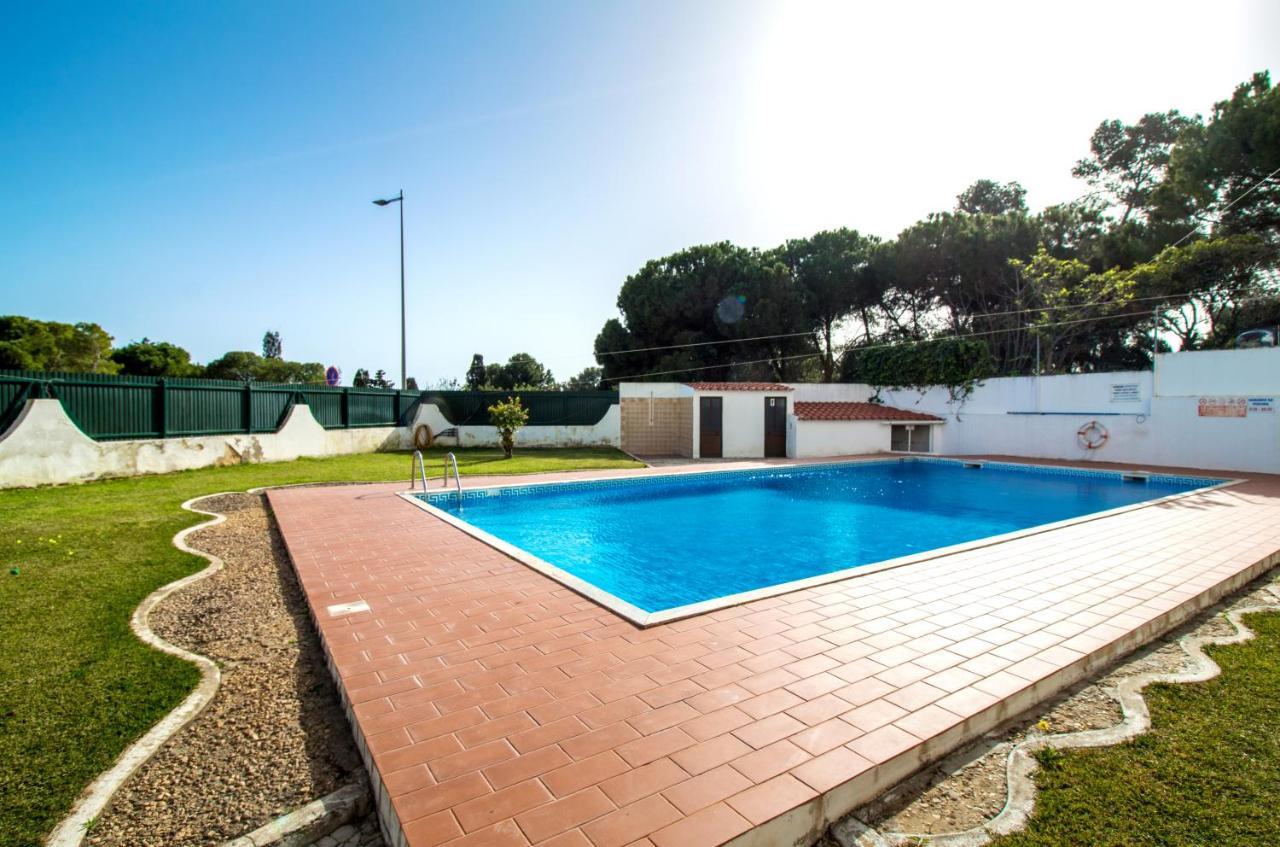 Ocean View Apartment - Pool And Sea View & Albufeira Center Экстерьер фото